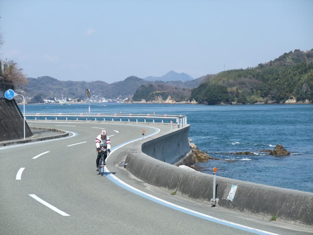 Hotel Cyclo No Ie Imabari Railway Station Exterior foto